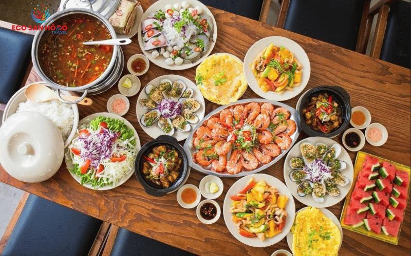 an-uong-tren-dao-cung-tour-4-dao