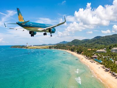 Chi Ph&iacute; Di Chuyển Đến Ph&uacute; Quốc 2026: V&eacute; M&aacute;y Bay, T&agrave;u Cao Tốc, Pha Hết Bao Nhi&ecirc;u Tiền
